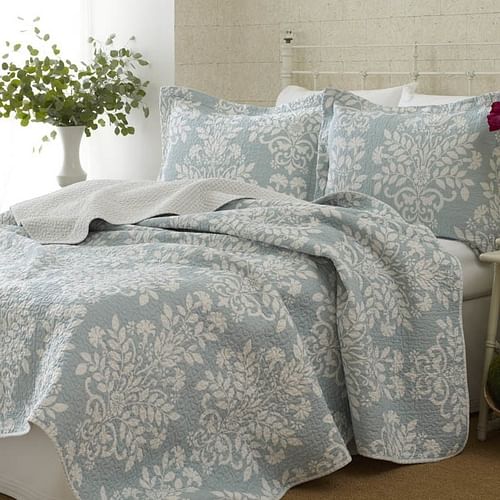 100% Cotton King size 3-Piece Coverlet Quilt Set in Blue White Floral Pattern - Free Shipping