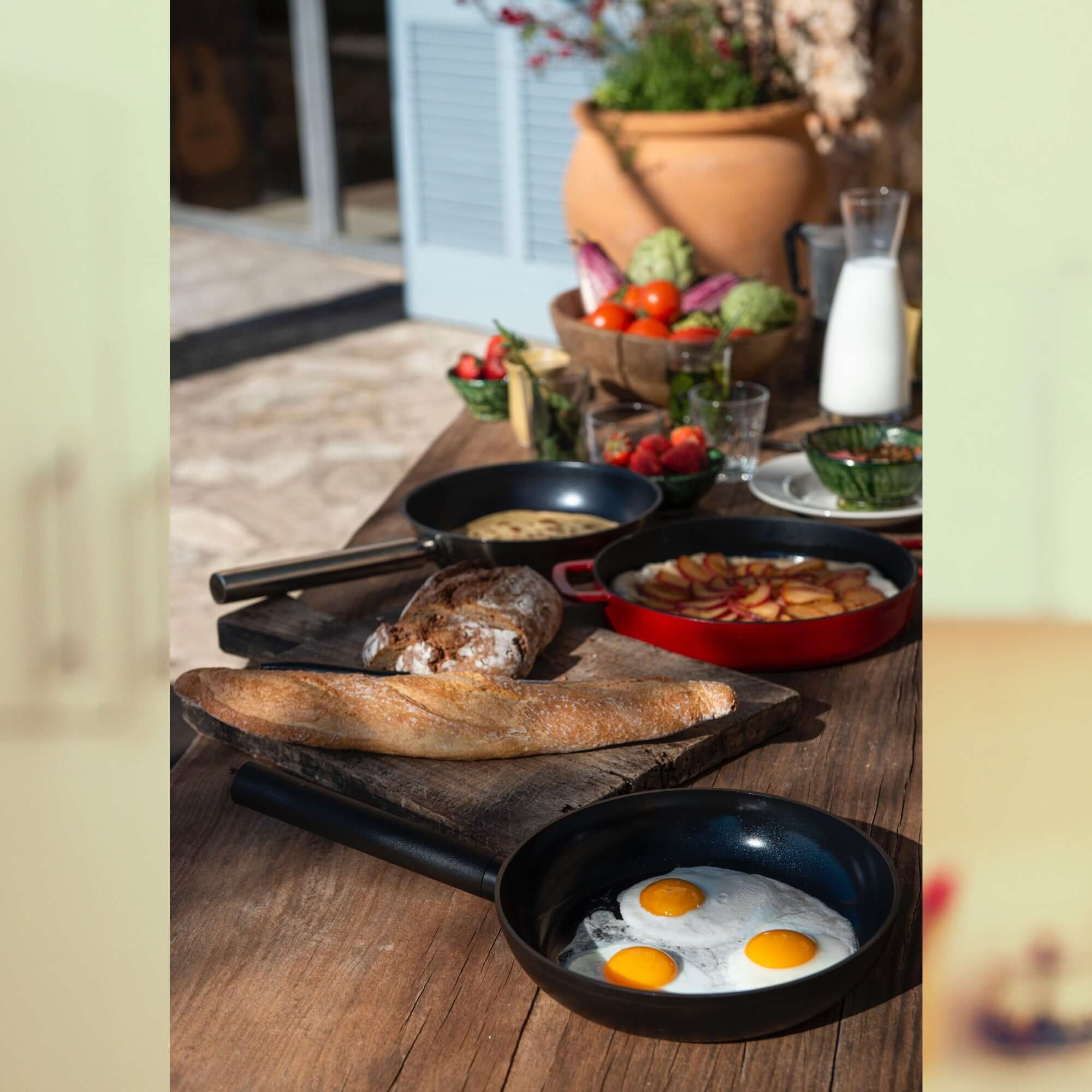 COMBEKK - Ceramic Aluminium FRY PAN 28CM BLACK 