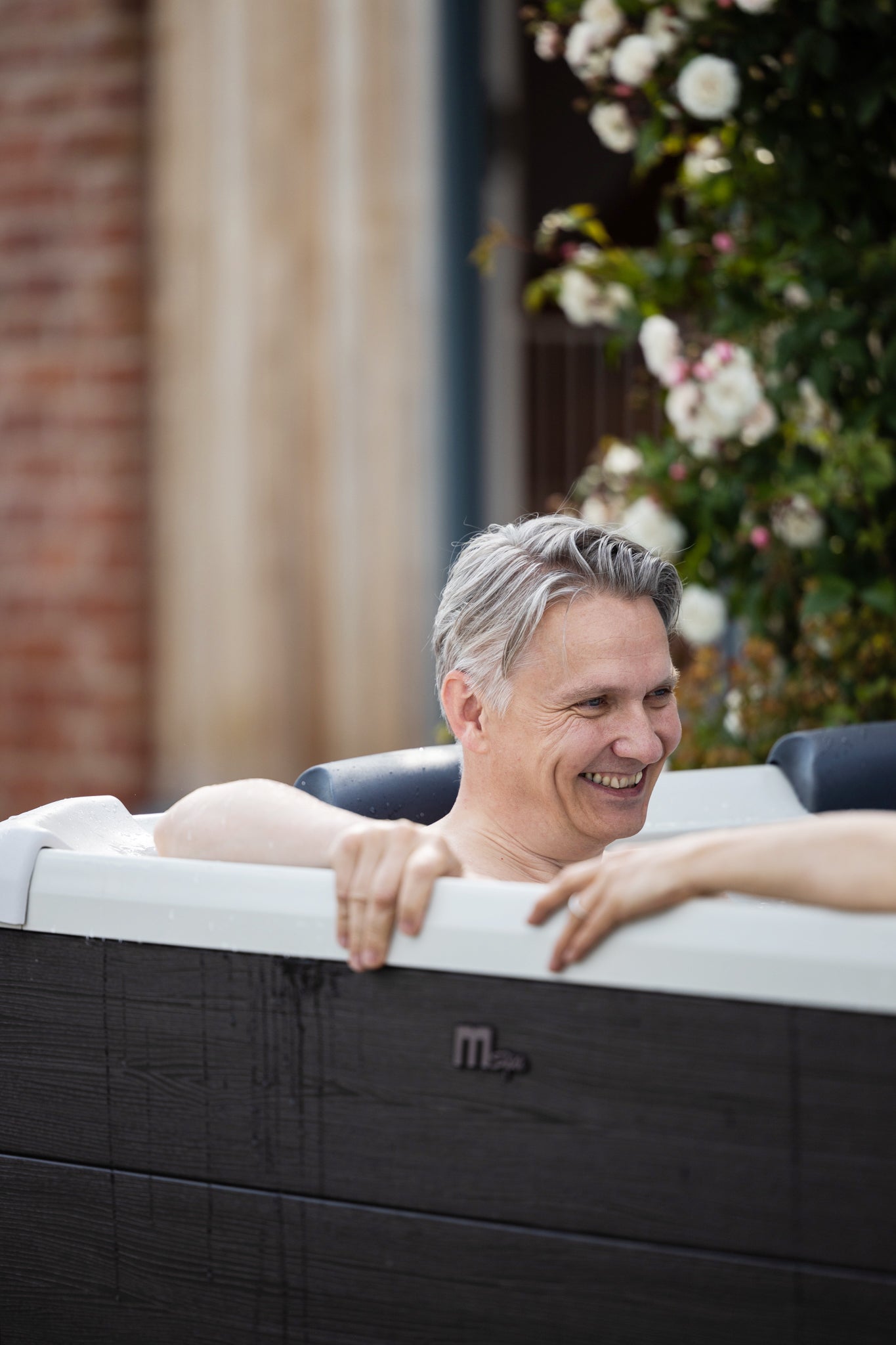 MSPA OSLO, FRAME SERIES, Hot Tub & Spa – 6 Person 