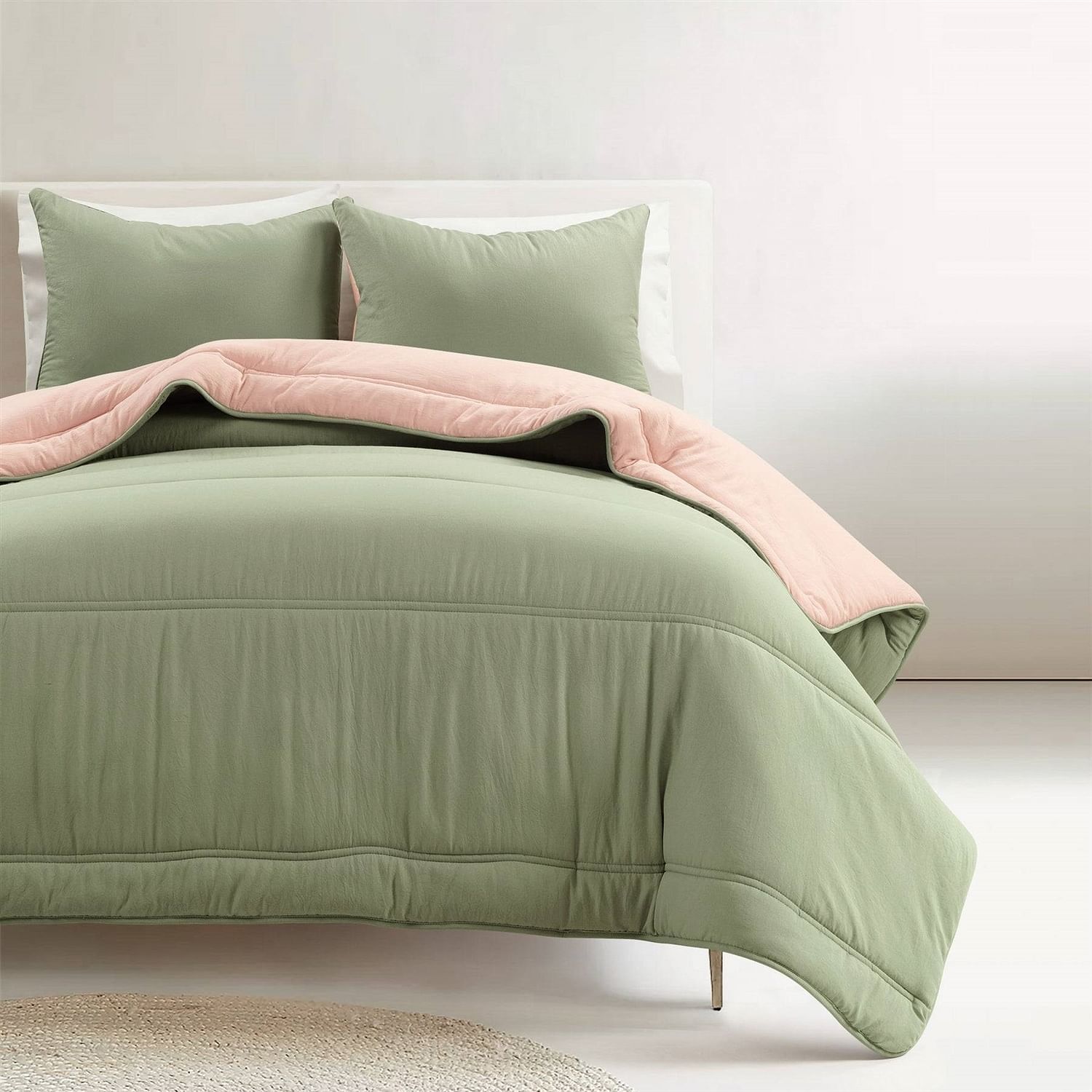 Full/Queen Soft Lightweight Reversible Quilted Comforter Set in Green/Pink - Free Shipping