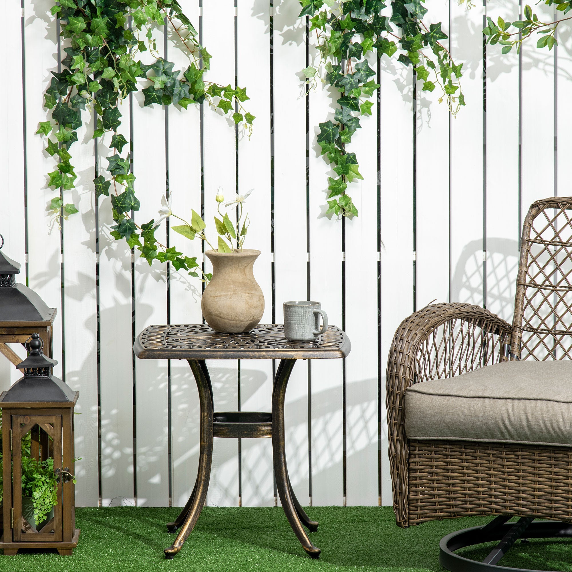 Outsunny Aluminium Outdoor Side Table with Umbrella Hole, 21" Square Patio Coffee Table End Table, Bronze 