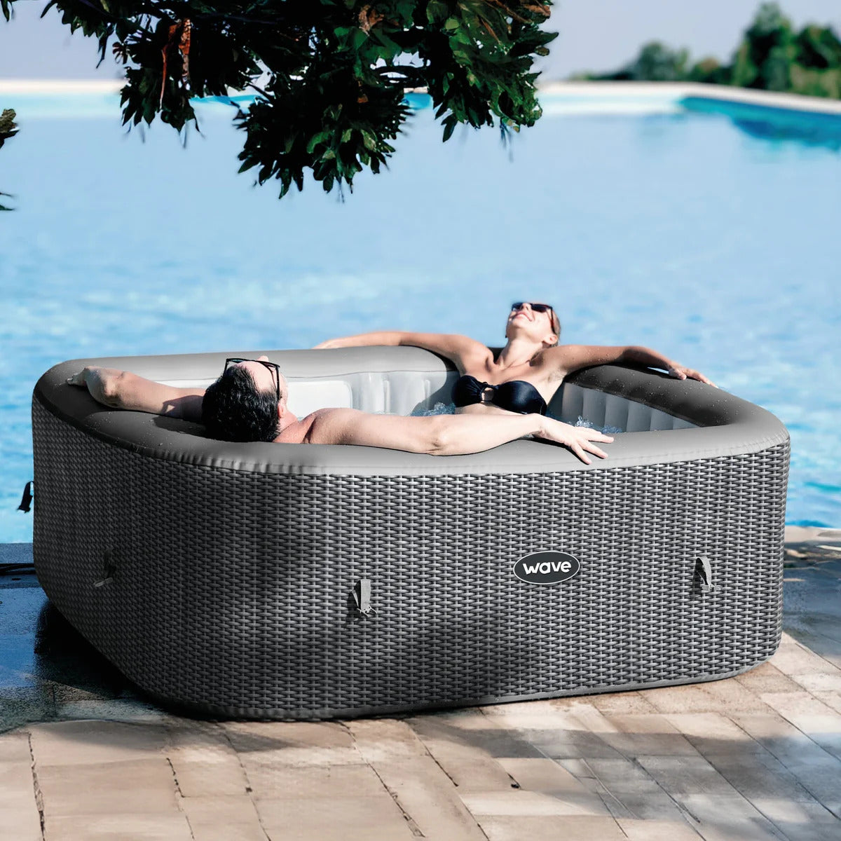 Pacific | 4/6-Person Inflatable Hot Tub | Square | Integrated Heater 