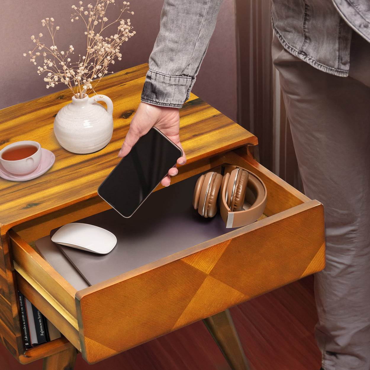 Laden Nightstand with drawer 