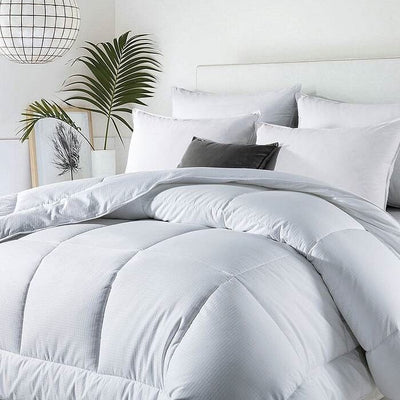 Queen Size All Seasons Soft White Polyester Down Alternative Comforter - Free Shipping 
