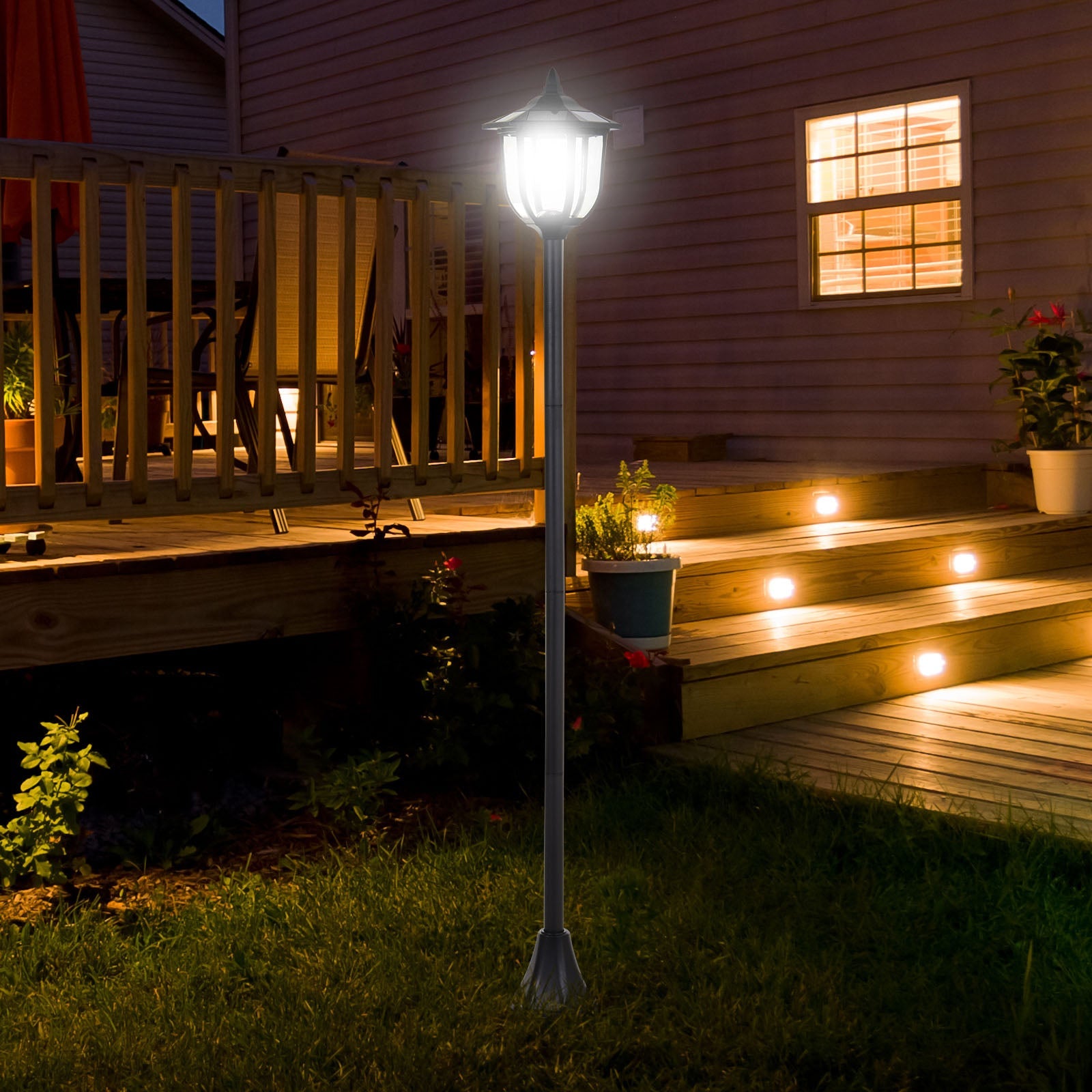 Outsunny Solar LED Torch Lights, Outdoor Garden Lighting, Water-Resistant, Automatic On/Off, 6-8 Hours 