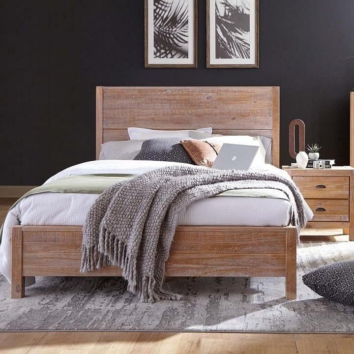 FarmHome Rustic Solid Pine Platform Bed in Queen Size - Free Shipping