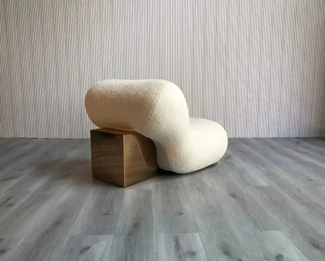 Zeita Lounge Chair
