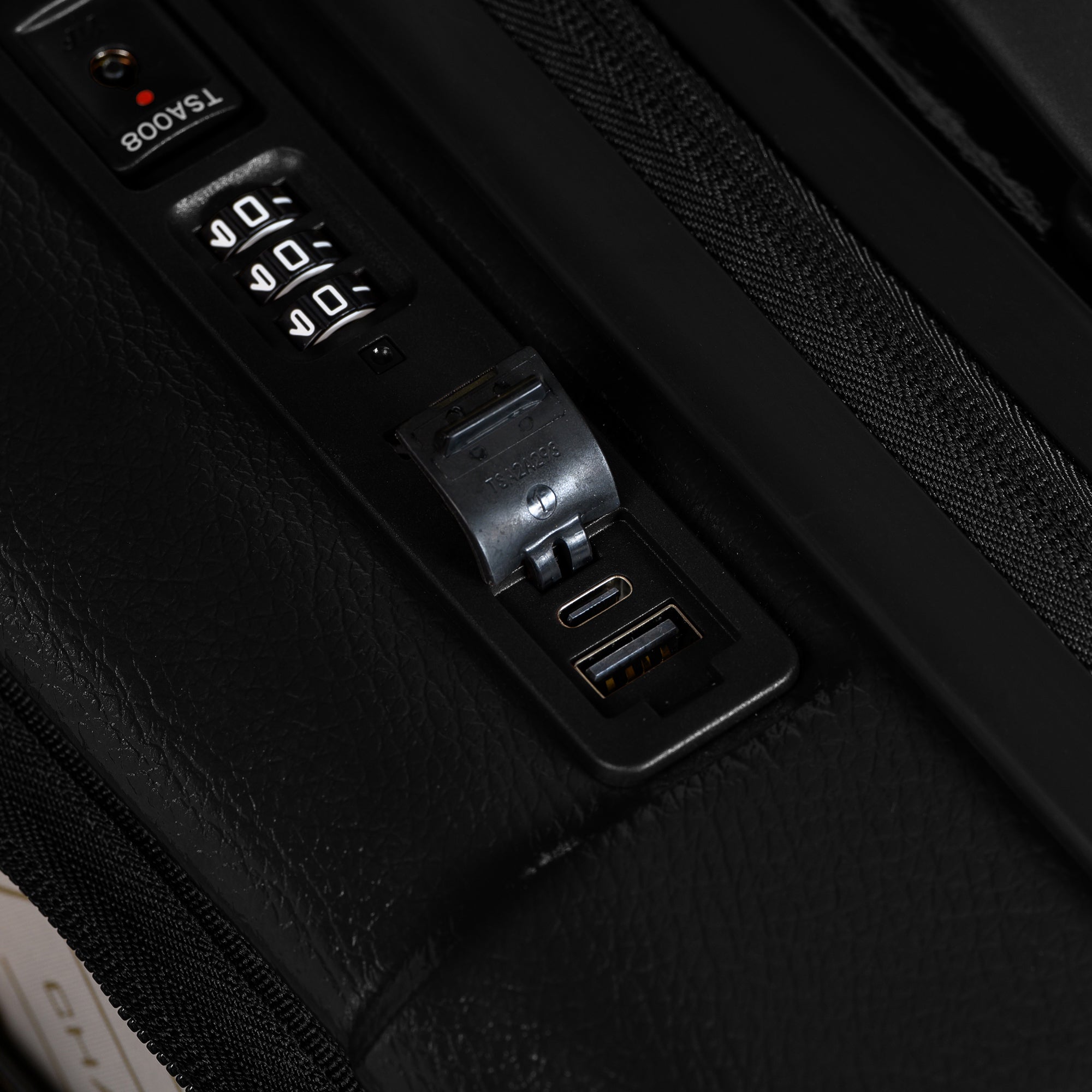 Onyx / Carry-on 