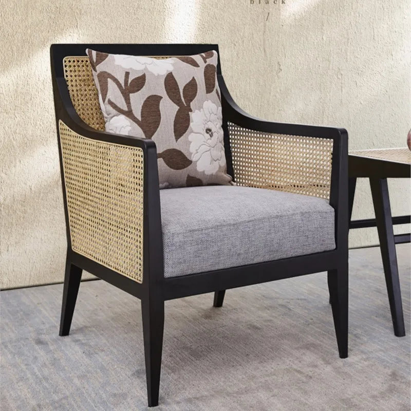 Inamito Chair