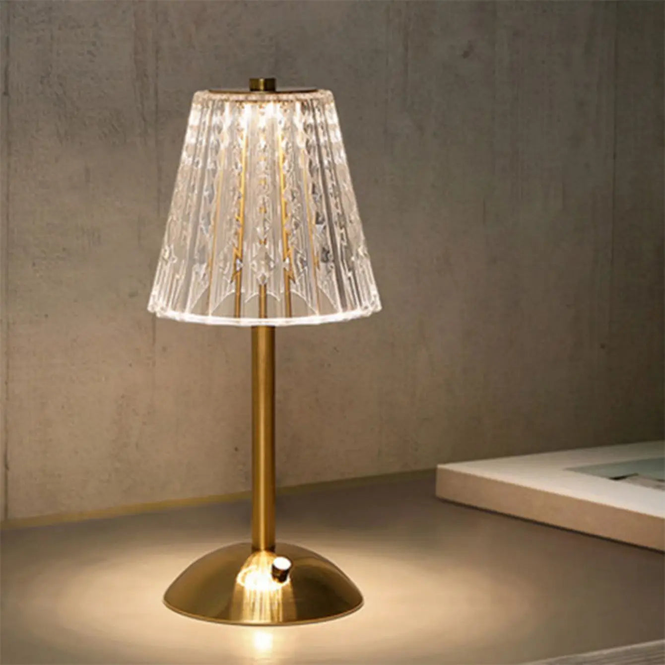 Luxury Diamond Crystal Bedside Table Lamp - High-End Atmosphere Touch Lamp for Bedroom