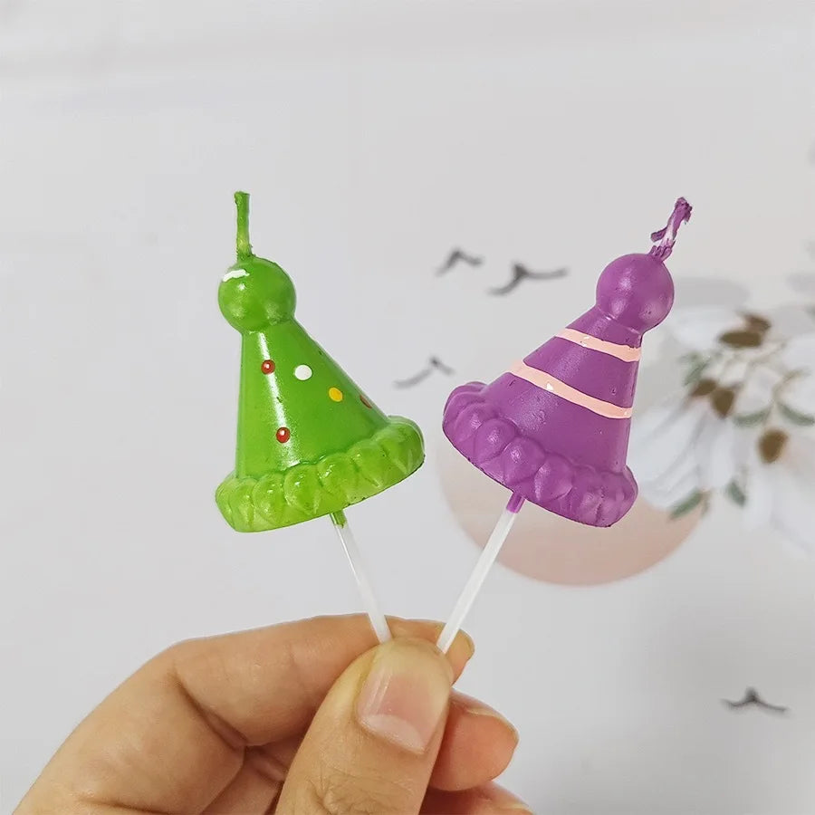 4pcs/lot Candles Christmas Party Decorations Christmas Hat Dot Candles for Christmas Cake Cupcake Decorations Toppers