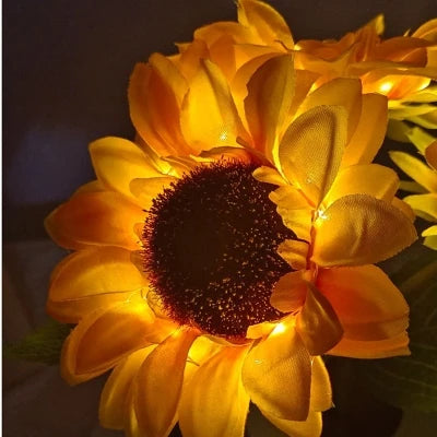 Rechargeable Sunflower LED Night Light - Decorative Table Lamp for Restaurant, Hotel, Wedding Gift