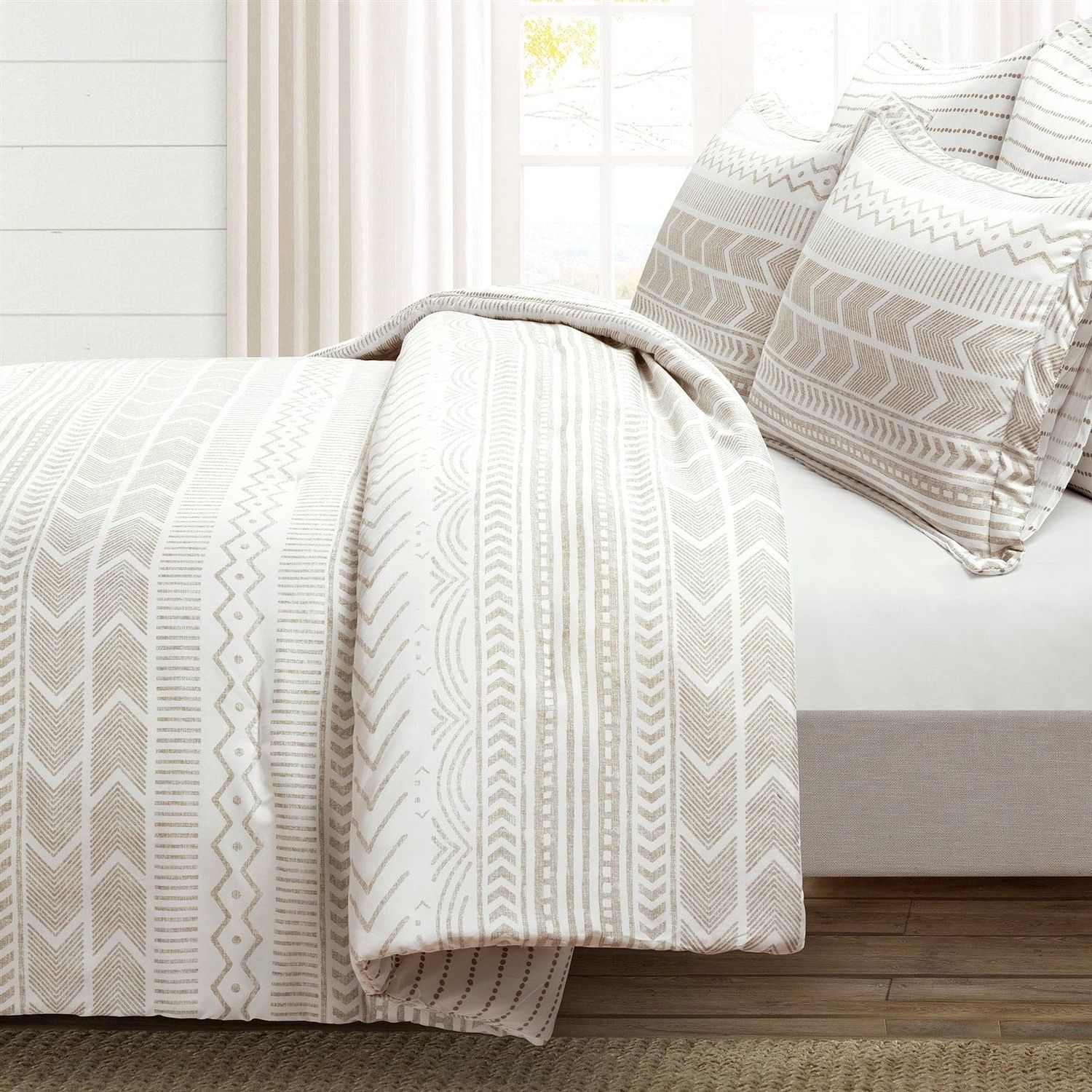 King size Scandinavian Chevron Beige Taupe 5 Piece Lightweight Comforter Set - Free Shipping 