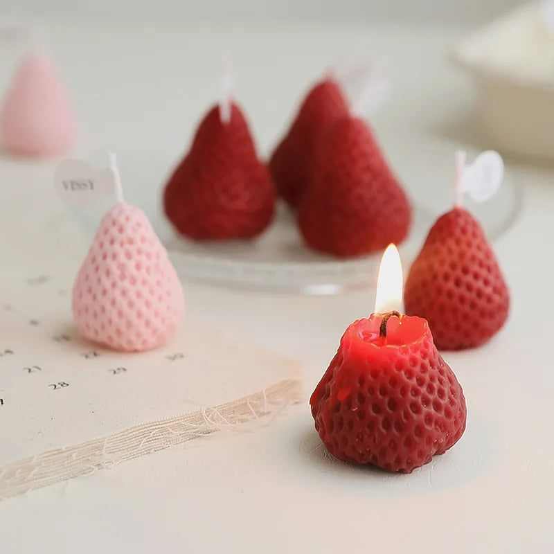 Strawberry Aromatherapy Candle Set, Soybean Wax Fragrance Ornaments, Handmade Simulated Fruits Scented Candles, Home Decorations