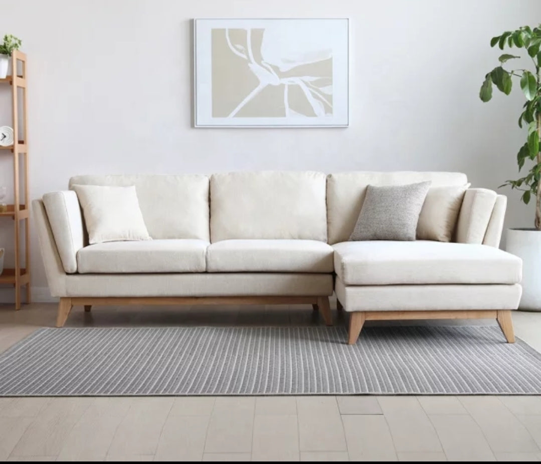 MODERN SECTIONAL SOFA 