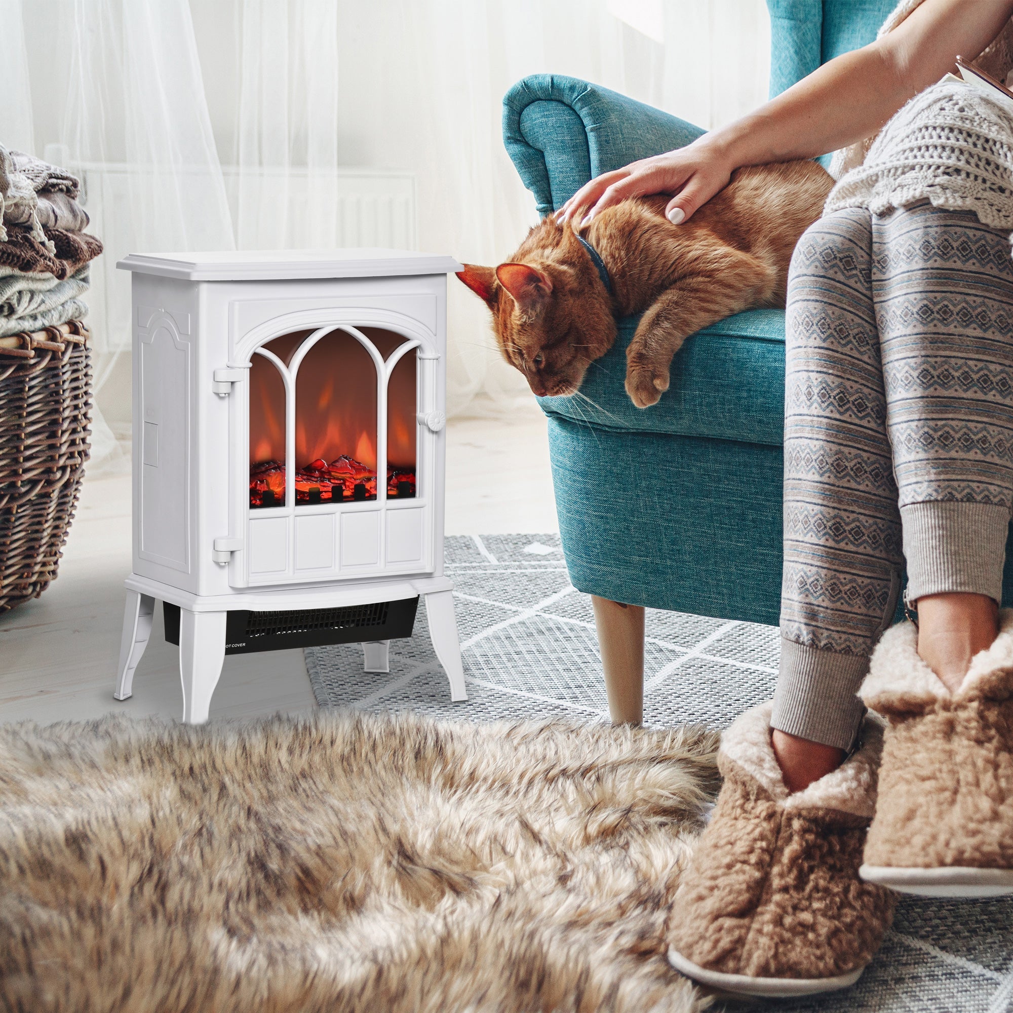 HOMCOM Electric Fireplace Heater, Freestanding Fireplace Stove with Realistic Flame, Adjustable brightness, White 
