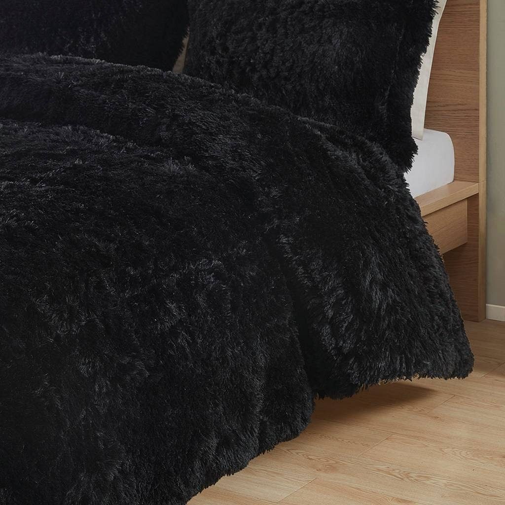 Twin/Twin XL Black Soft Sherpa Faux Fur 2-Piece Comforter Set with Shams - Free Shipping