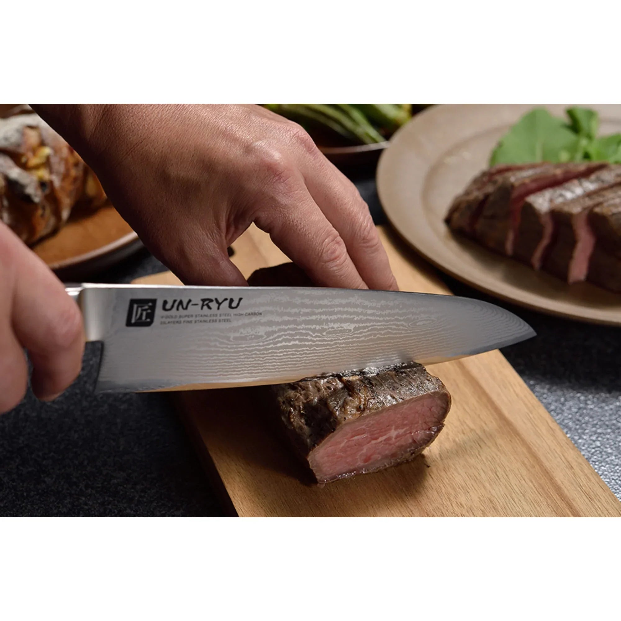 Un‑Ryu VG‑10 33‑Layer 210 mm Gyuto Knife 