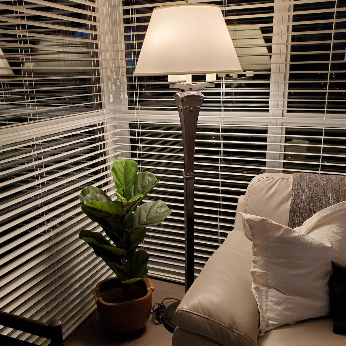 Anza Artificial Fiddle Leaf Potted Plant (Multiple Sizes) 