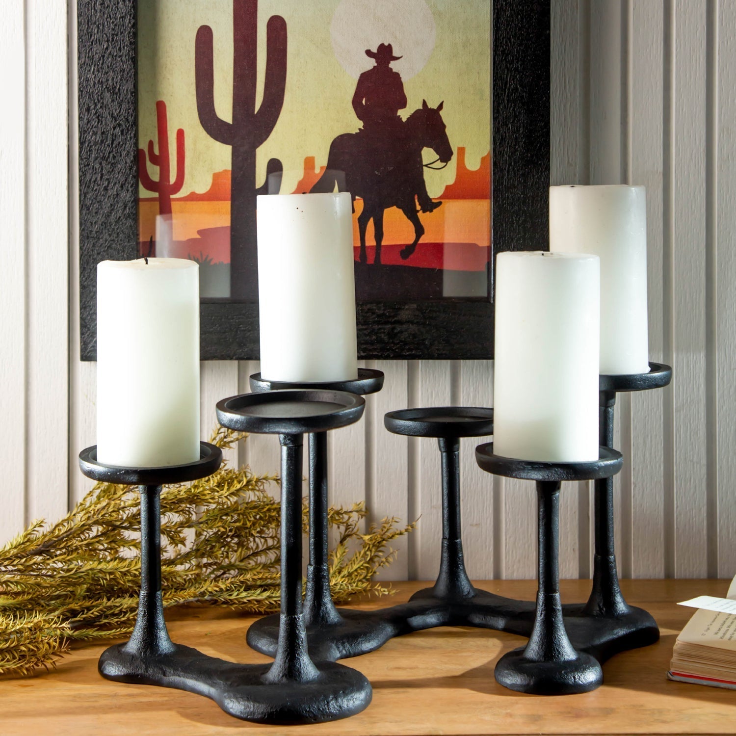 Hannah Candle Holder 