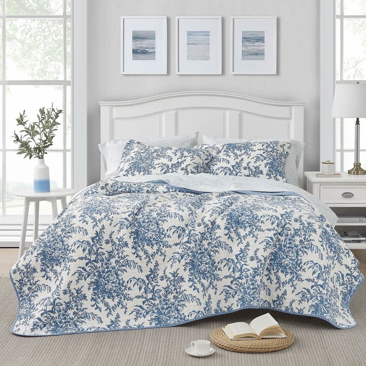 King size 3 Piece Bed-in-a-Bag Reversible Blue White Floral Cotton Quilt Set - Free Shipping