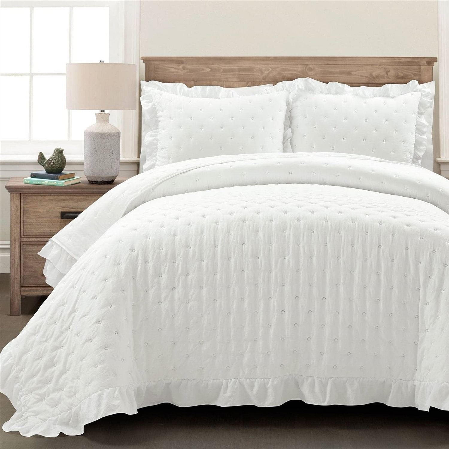 King Size Lightweight White Ruffle Reversible Oversized 3 Piece Quilt Set - Free Shipping