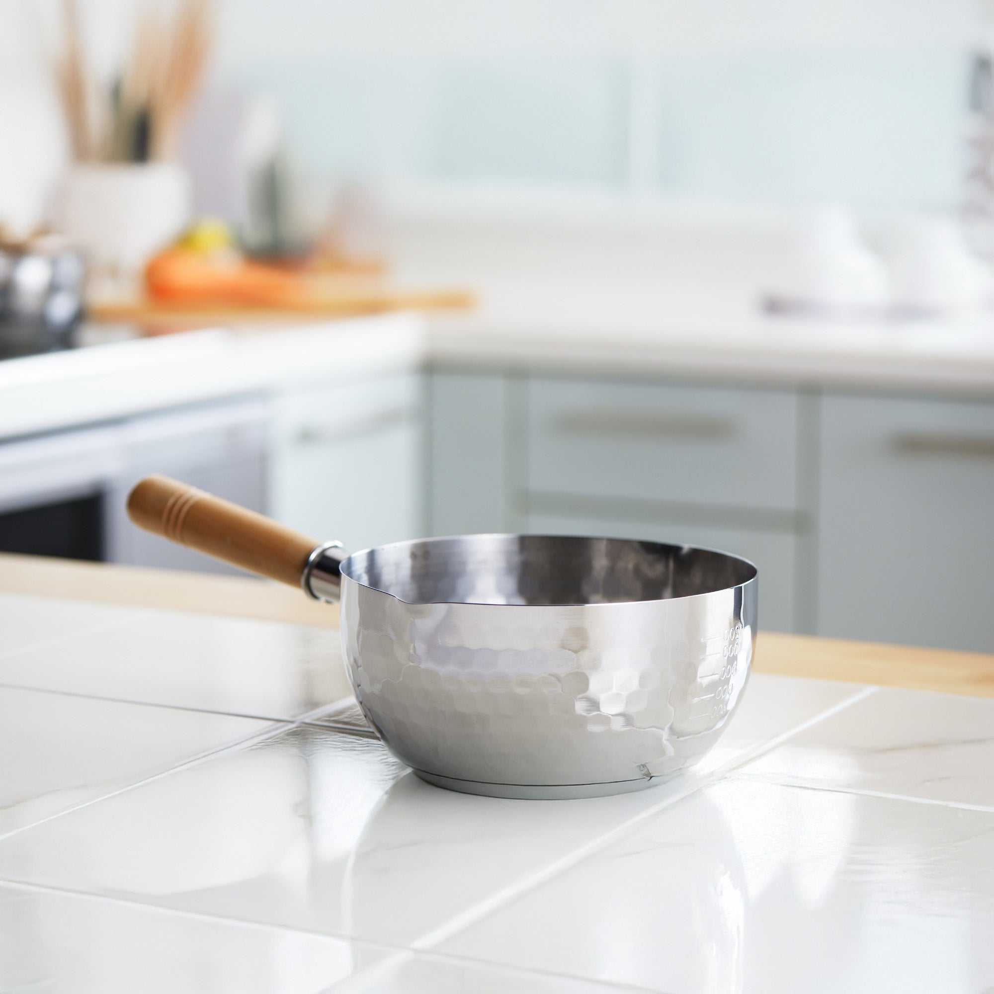 Yoshikawa Yukihira Saucepan 20 cm Stainless Steel  | 2.1 L with Wooden Handle 