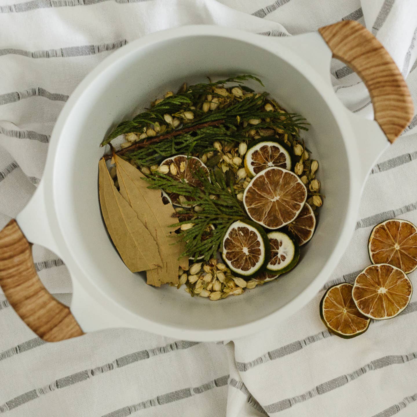 Be Cozy Simmer Pot Mix – Natural Jasmine Spice Aroma 