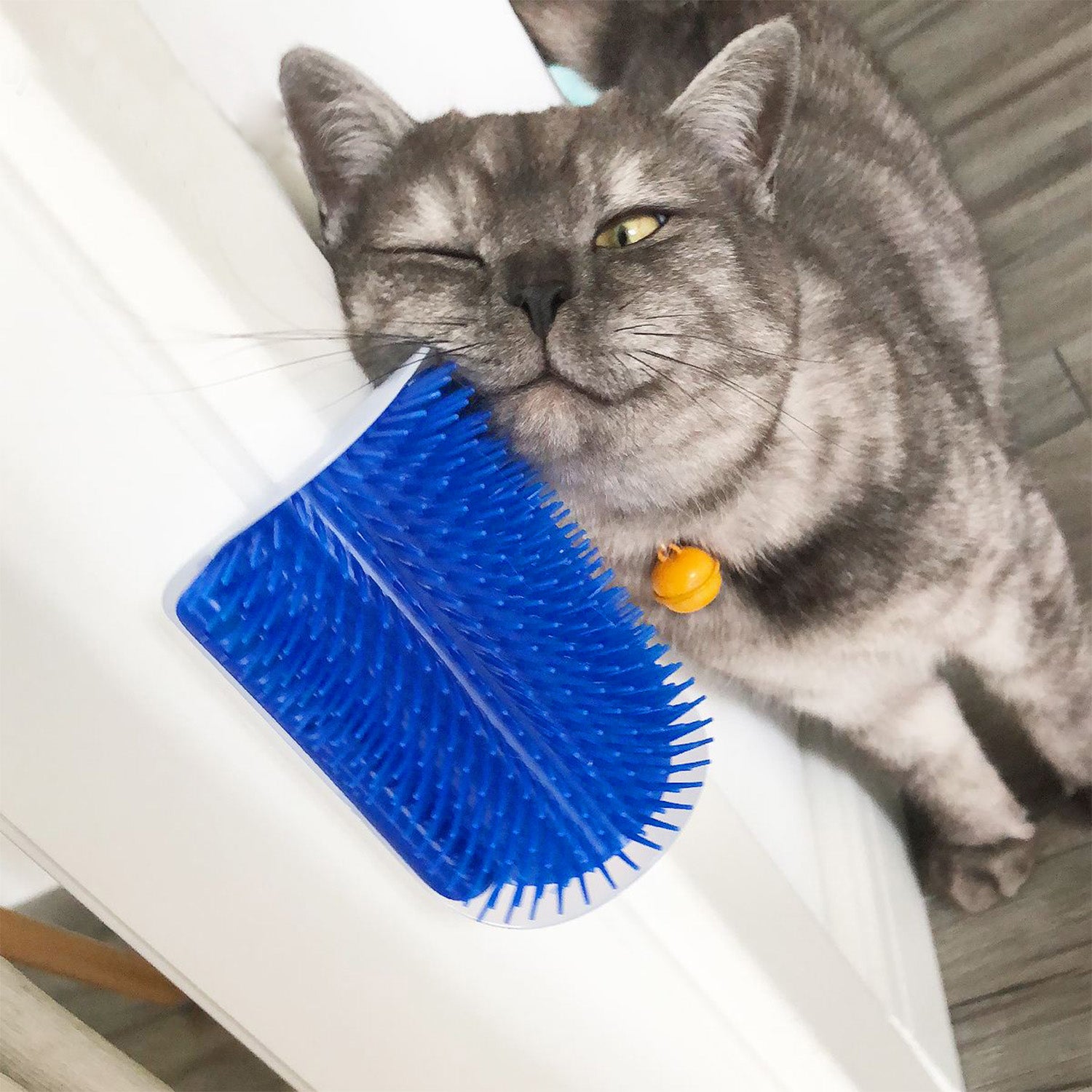 Cat Self Groomers Dog Cat Corner Groomer Wall Corner Massage Combs Pet Grooming Brush Massager for Long Short Fur Cats/Dogs/Horses