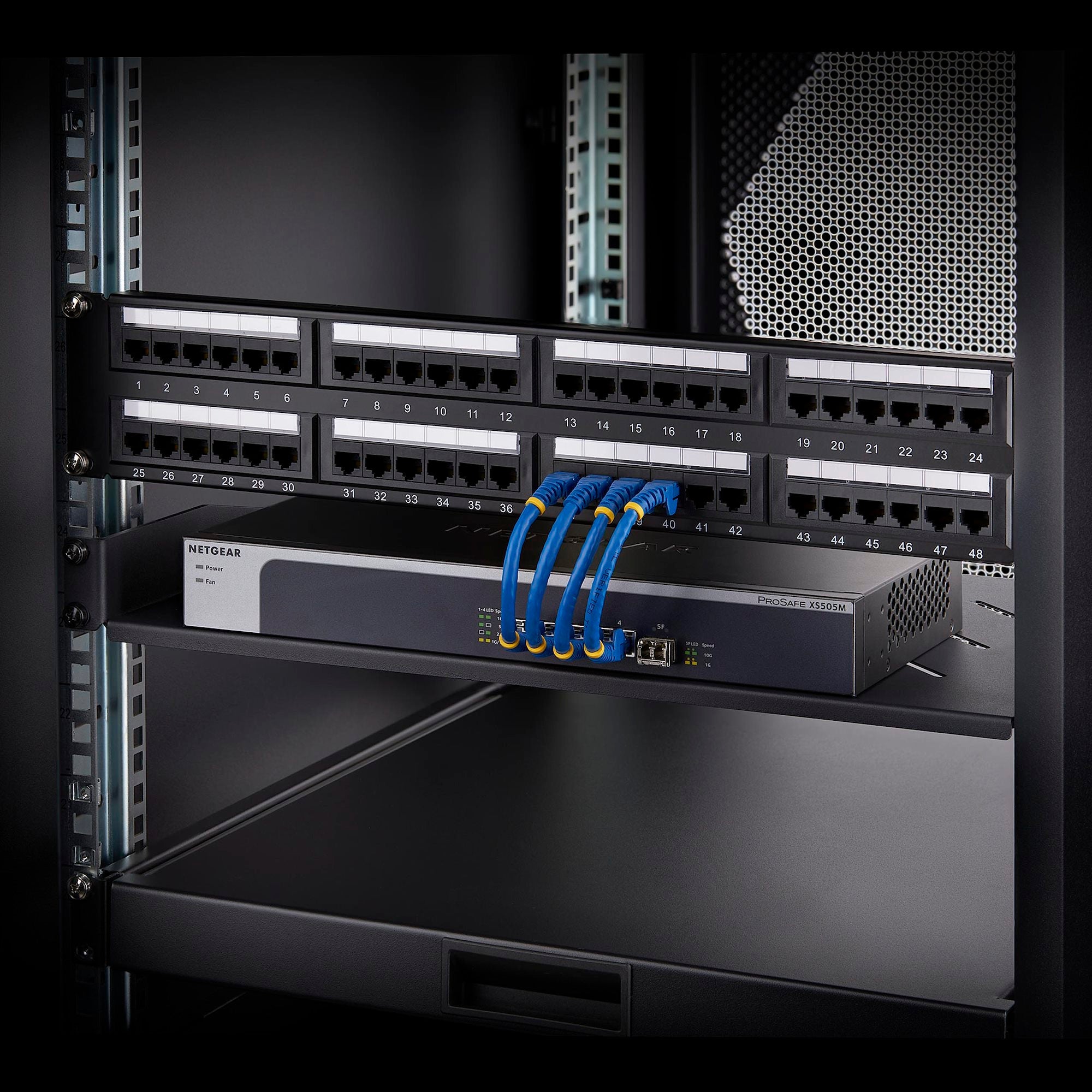 1U Vented Server Rack Shelf, 12in/31.5cm Mounting Depth, Cantilever Tray For 19" Rack/Cabinet, SPCC Steel, Max 25lb/11.3kg, Includes Cage Nuts/Screws 