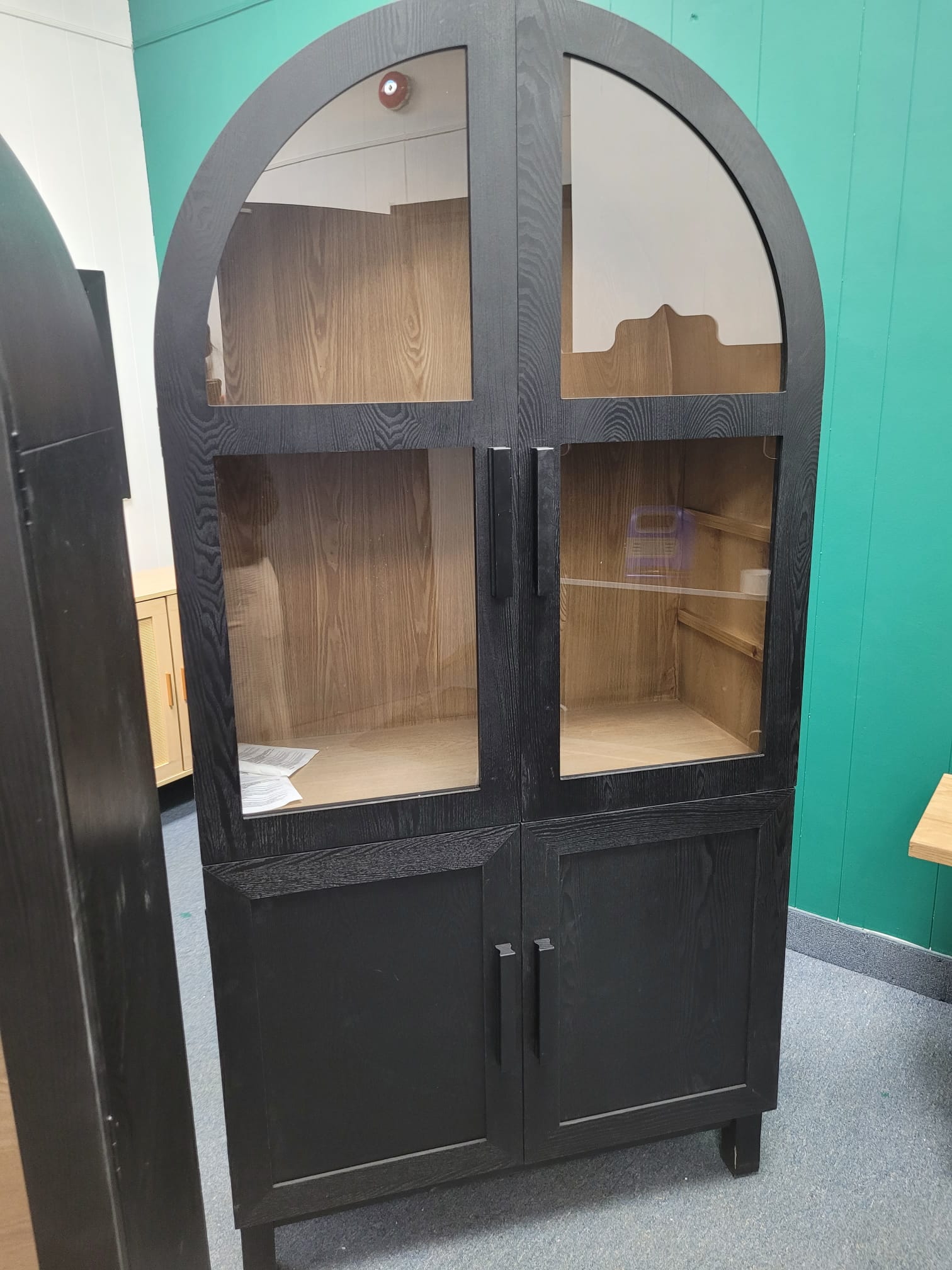 ARDYNAMIC Arc Cabinet, Oak Finish 