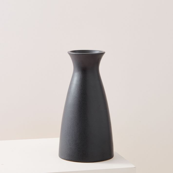 Black Vase Collection 
