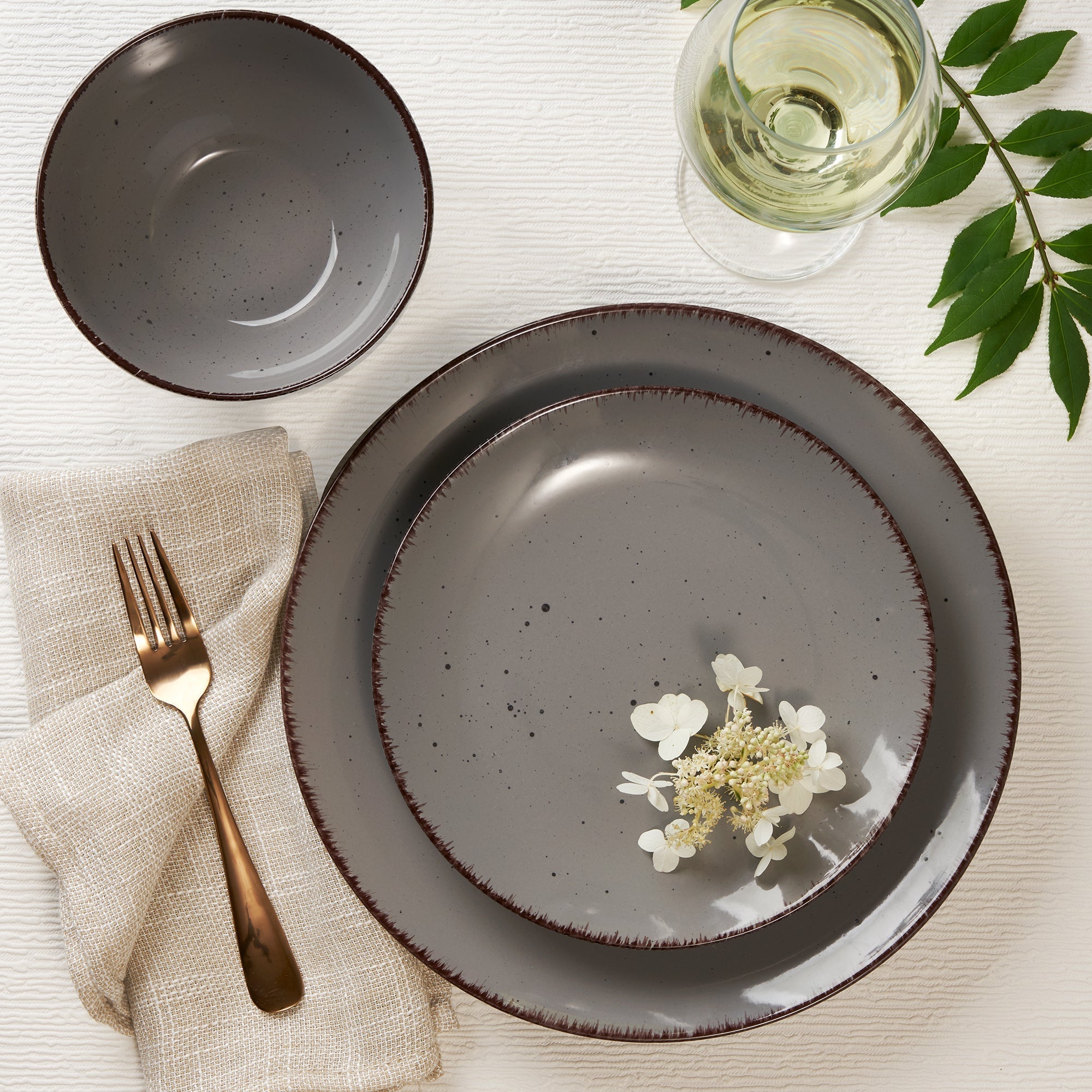 Dinnerware Set 12 Piece Stoneware Coupe, Service for 4 