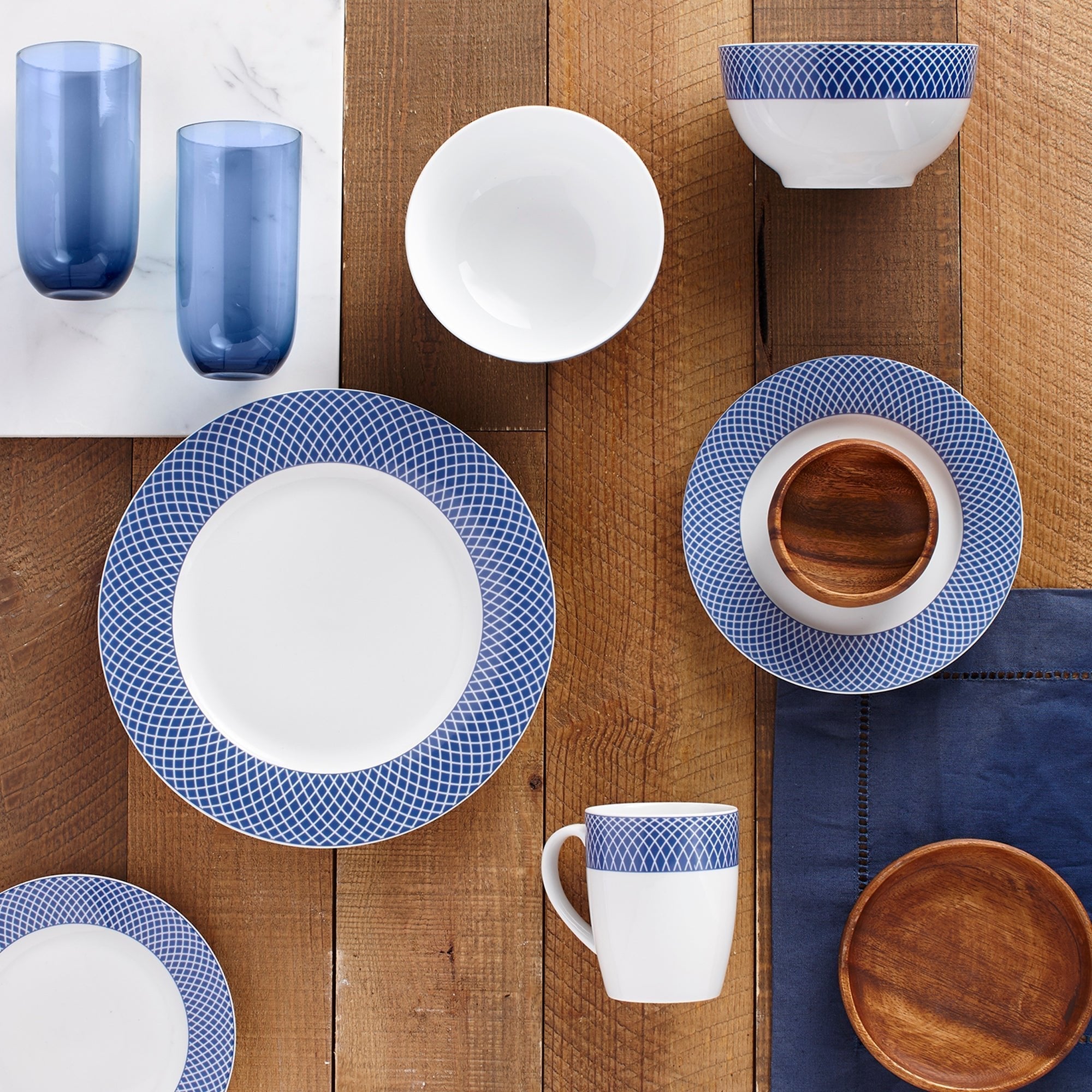 Dinnerware Set 16 Piece Blue Diamond, Service for 4 