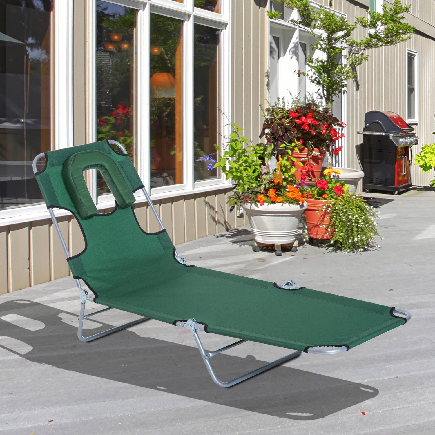 Outsunny Folding Adjustable Chaise Lounge w/ Face Cavity Outdoor Beach Camping Sun Lounger Bed Recliner (Green) 