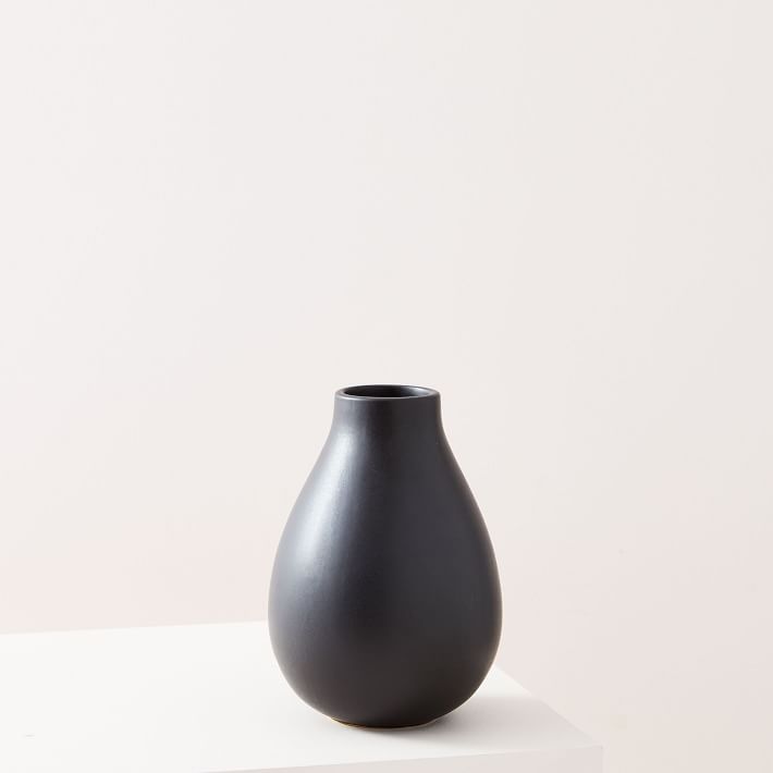 Black Vase Collection 