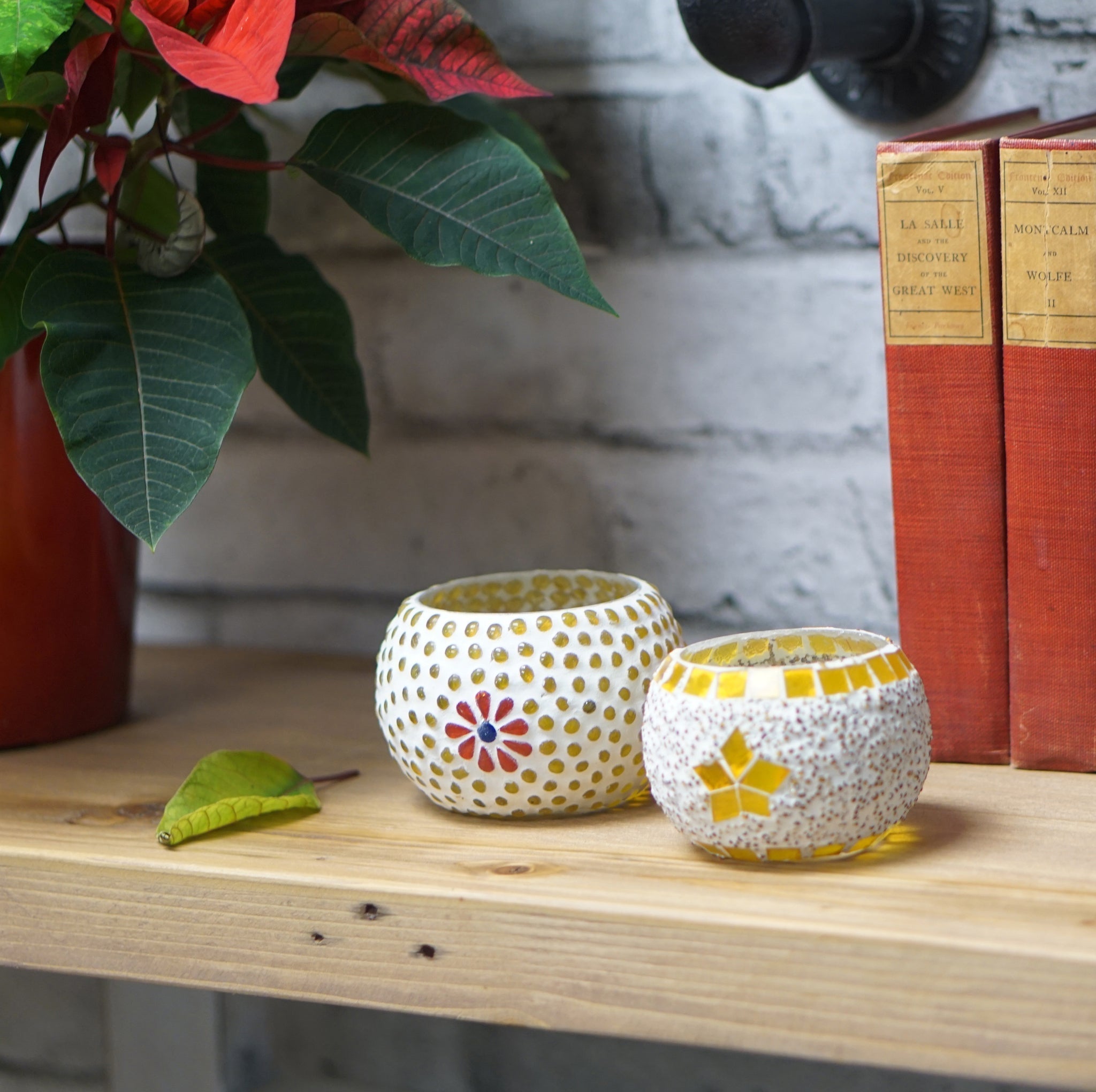 Gb03B Candle Holder (4 Inch), Glass, Yellow Dots 