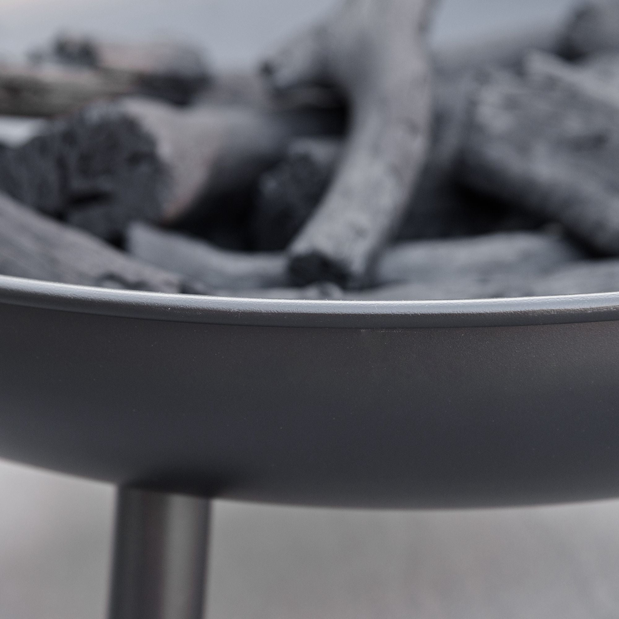 Outsunny 23" Round Outdoor Fire Pit, Portable Firepit Fireplace with Support Legs for Garden, Patio, Camping, Bonfire, Black 