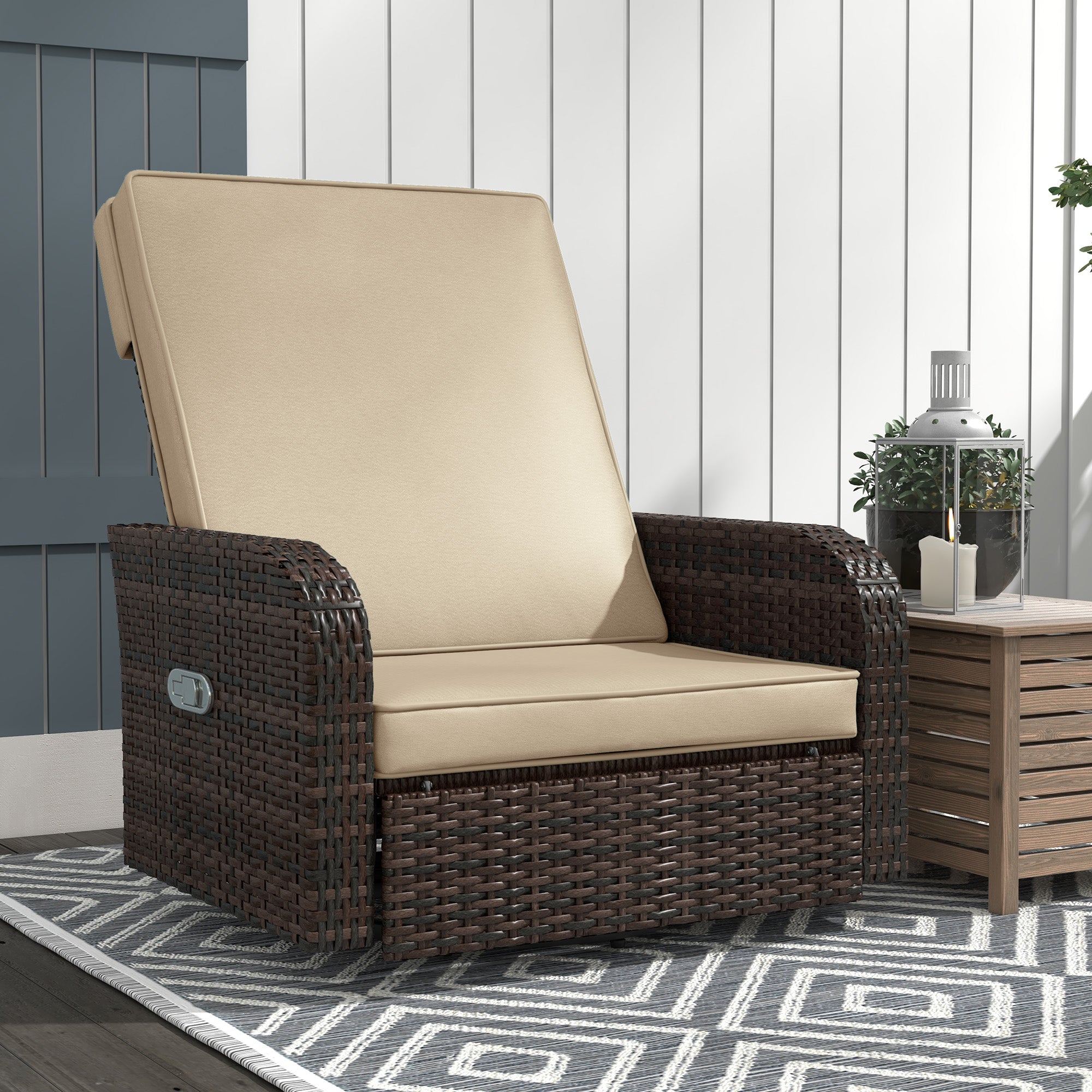Outsunny Wicker Swivel Chair w/ Cushion, Patio Recliner Chair, Khaki 