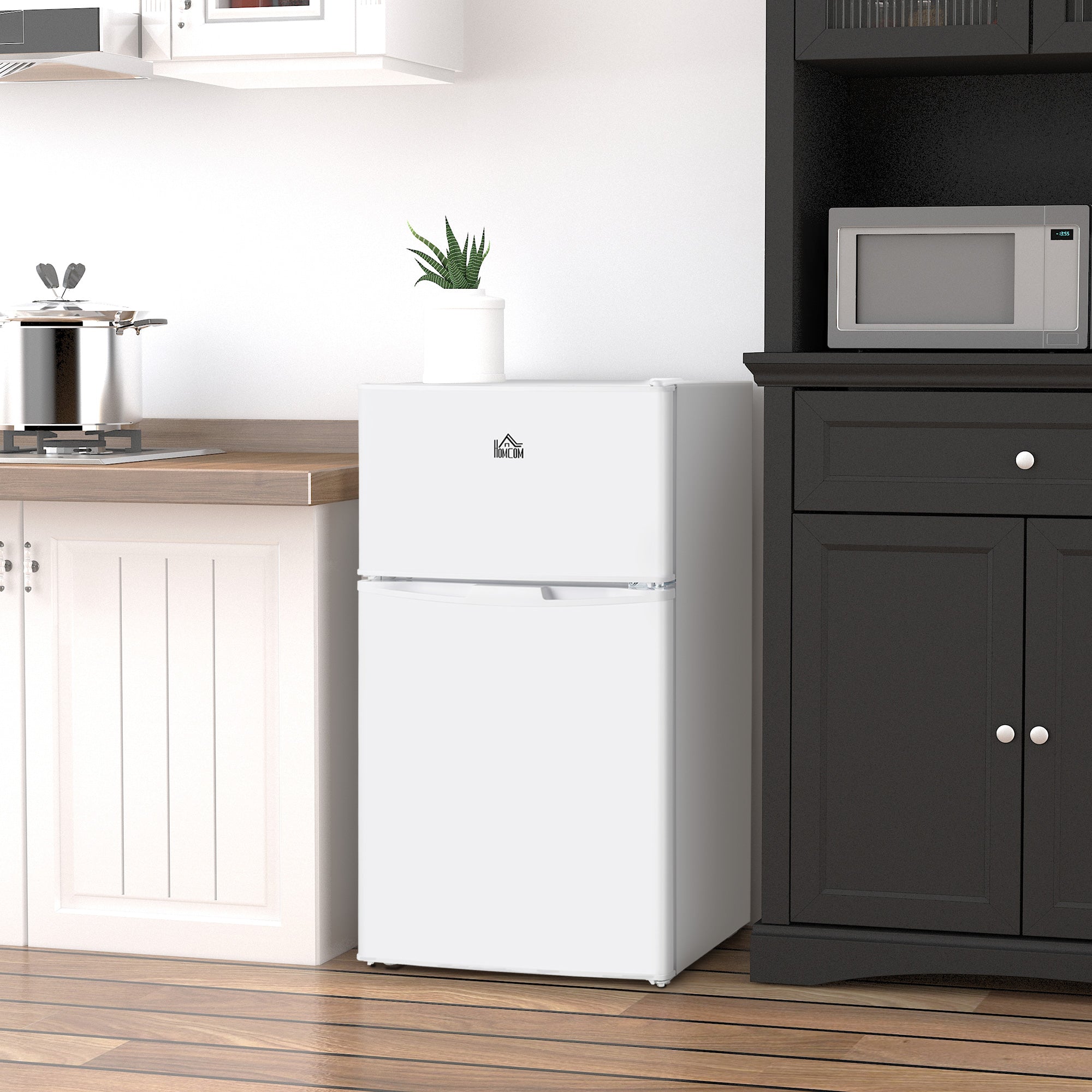 HOMCOM 3.2 Cu.Ft Double Door Mini Fridge Home Compact Refrigerator with Freezer, Adjustable Shelf, Mechanical Thermostat, White 