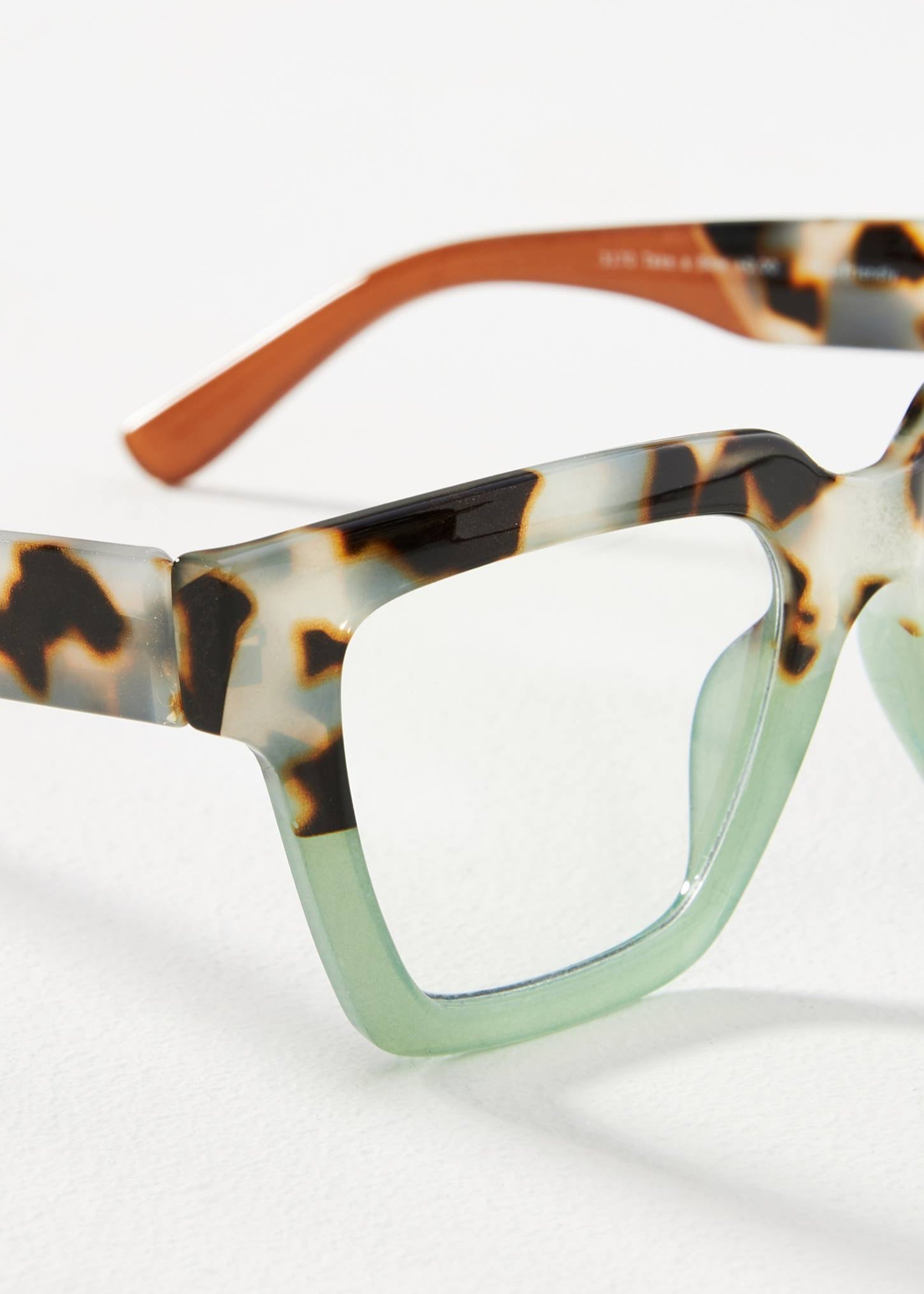 Take a Bow Glasses - Chai Tortoise & Green 