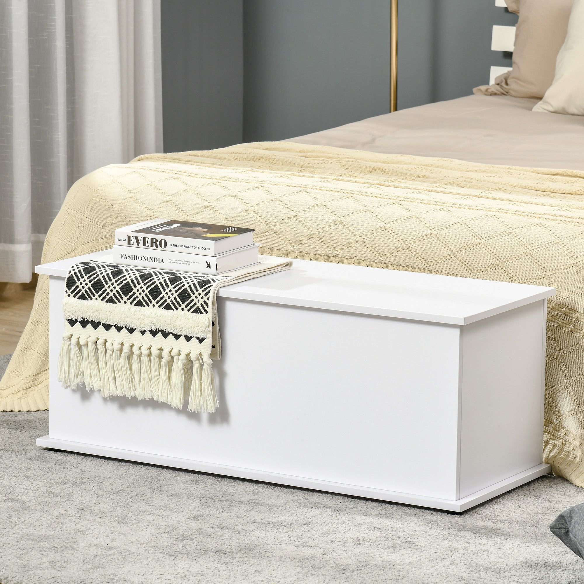 HOMCOM Wooden Storage Box Clothes Toy Chest Flip-Top Lid Bench Seat Ottoman Blanket Trunk White 