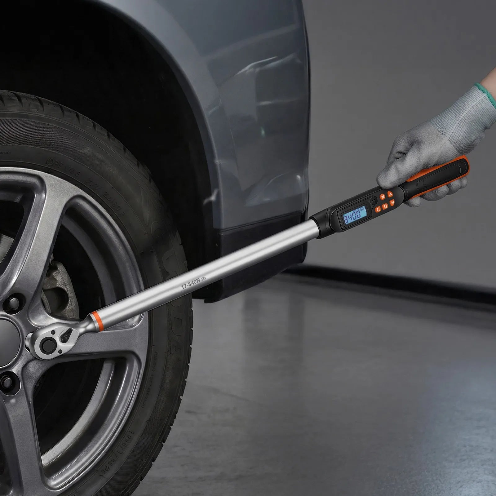 1/2" Drive Digital Torque Wrench Set with LCD Display & Sockets