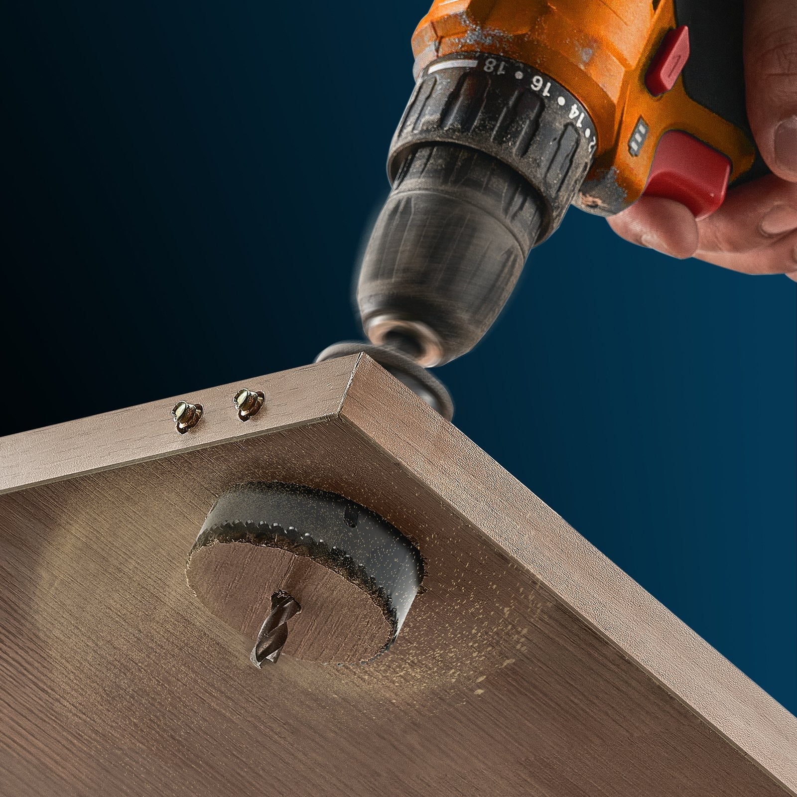 VEVOR Hole Saw Kit, 11 PCS Saw Blades, 2 Drill Bits, 1 Hex Wrench, General Purpose Size from 3/4" to 3", Bi Metal M42 Hole Saw Set with Carrying Case, Ideal for Wood Board, Plastic and Iron Plate 