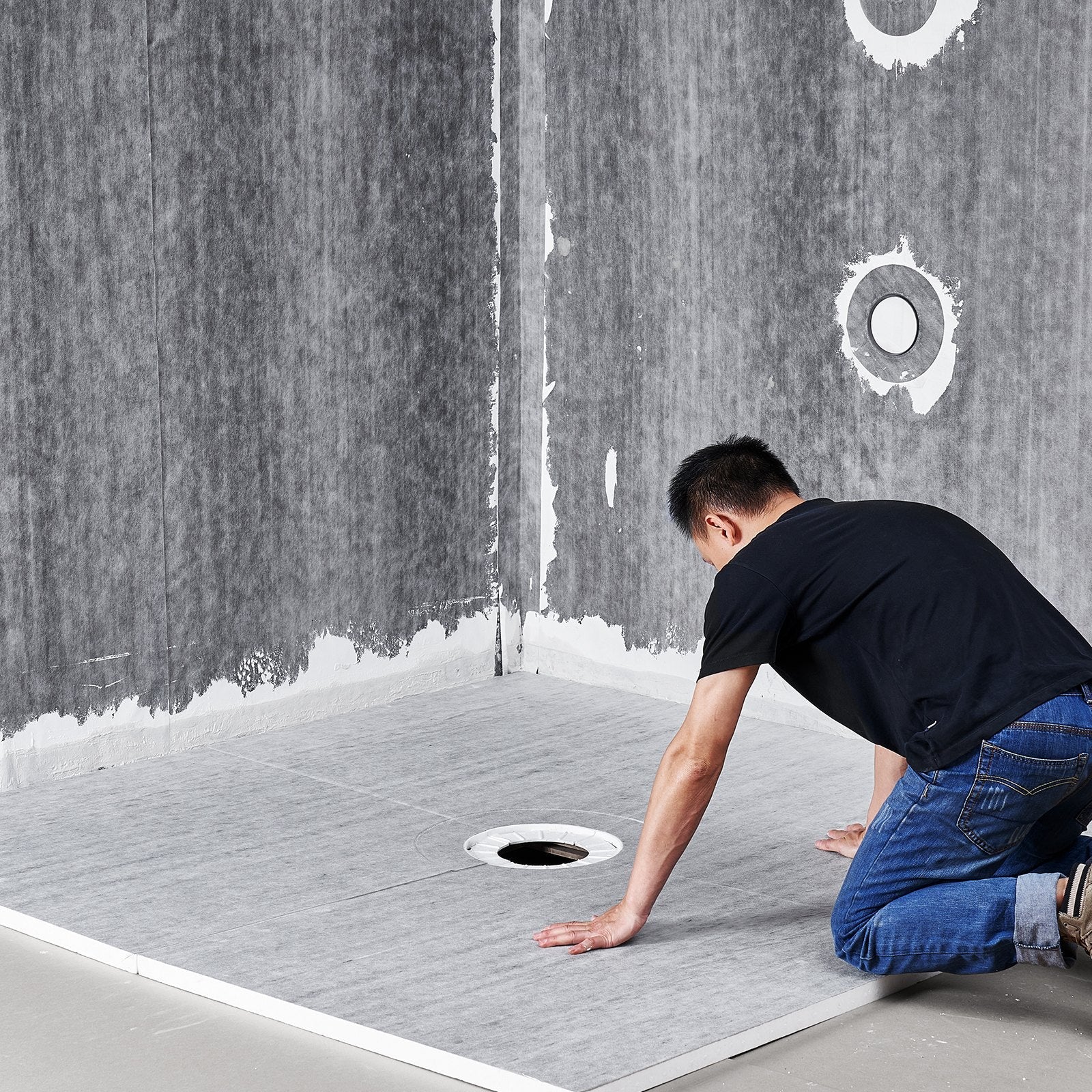 VEVOR Shower Curb Kit, 72"x72" Shower Pan Kit with 6.3" Central Drain, Lightweight EPS Shower Installation Kits with 2 Waterproof Cloths, Shower Pan Slope Sticks Fit for Bathroom 