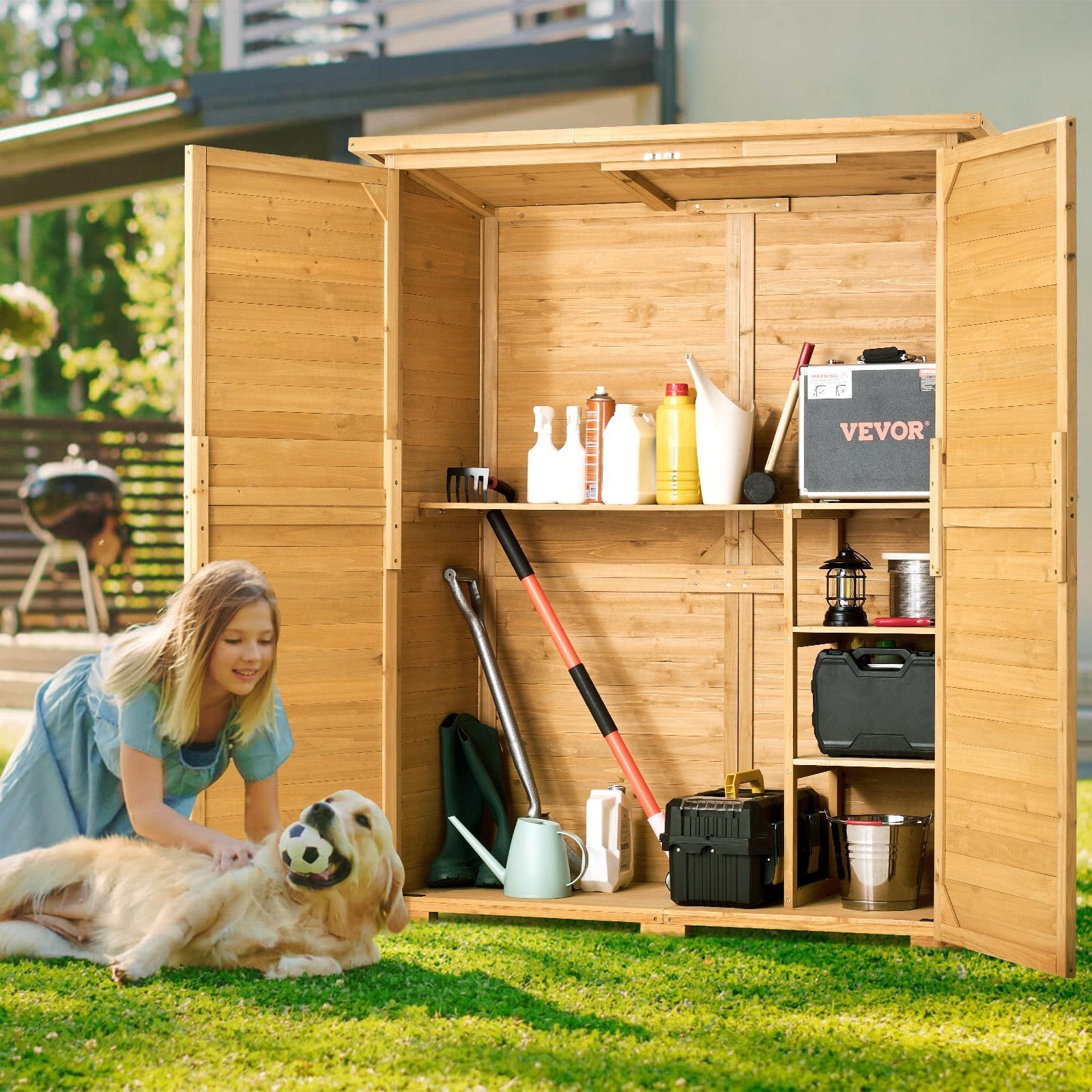 VEVOR Outdoor Wooden Storage Shed Waterproof Garden Tool Shed 55x67.5 inch 