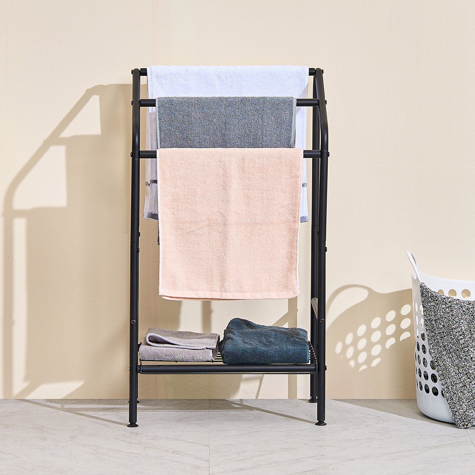VEVOR Towel Rack 3 Bars Outdoor Towel Holder with Bottom Storage for Pool Spa 