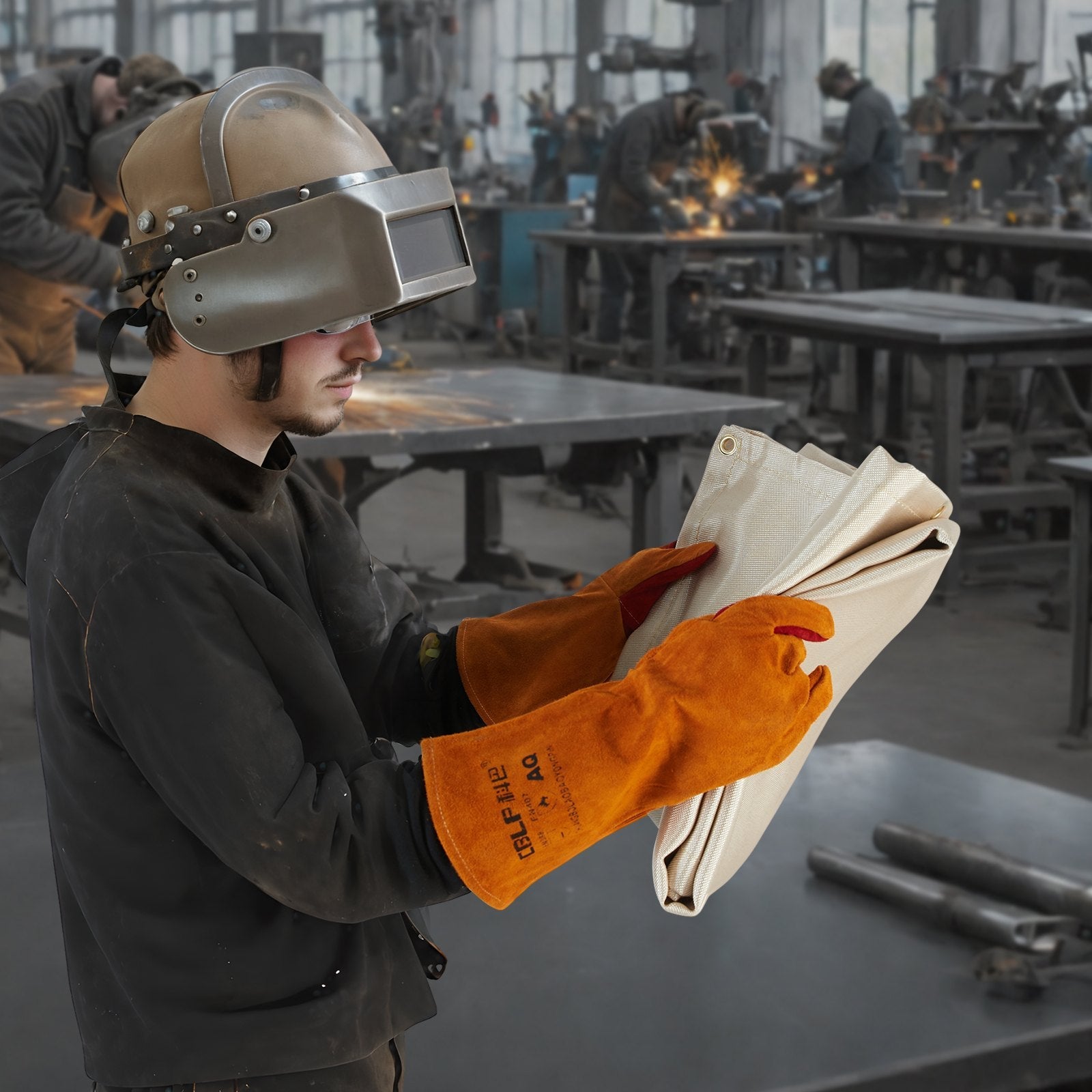 VEVOR Welding Blanket 2 Packs, 4FT x 6FT Heat Treated Welding Blanket, Up To 998°F Heat Resistant Blanket Set, Heavy-Duty Fiberglass Flame Retardant Insulation Welding Mat Cover with Metal Grommets 