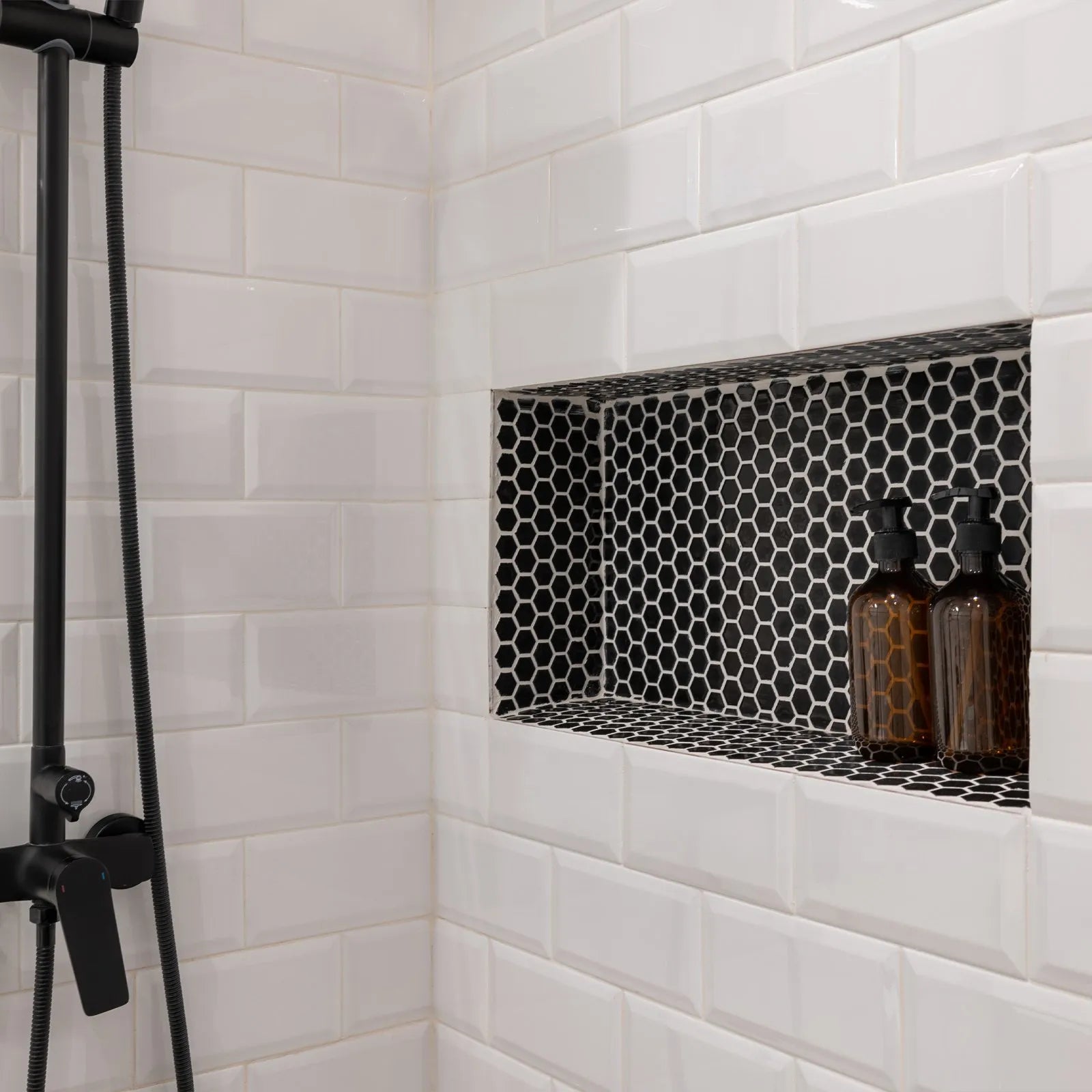 VEVOR Shower Niche 16 x 20 x 4 inch Recessed Wall Divider Shelf for Bathroom