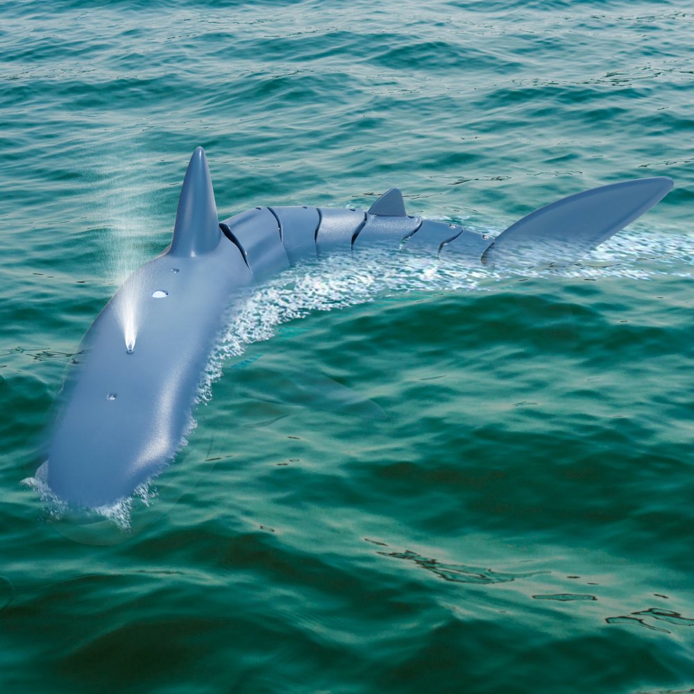 VEVOR Remote Control Shark Toy 2.4 GHz High Speed RC Boat for Kids Adults Gift 